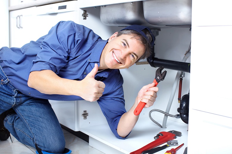 Comment trouver un bon plombier : 4 astuces pour ne pas se tromper