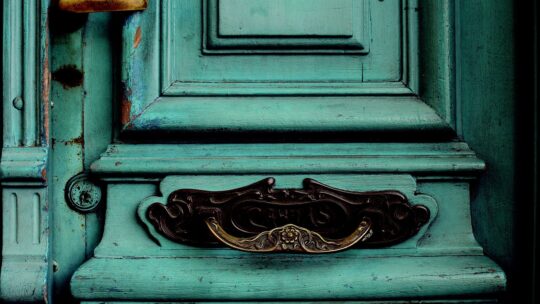 Ouverture de porte à Lyon : Le rôle d’un serrurier dans votre quotidien
